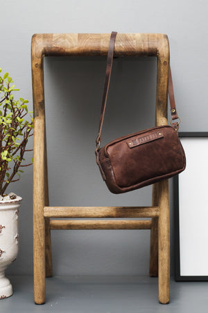 SO SLING HANDBAG BROWN