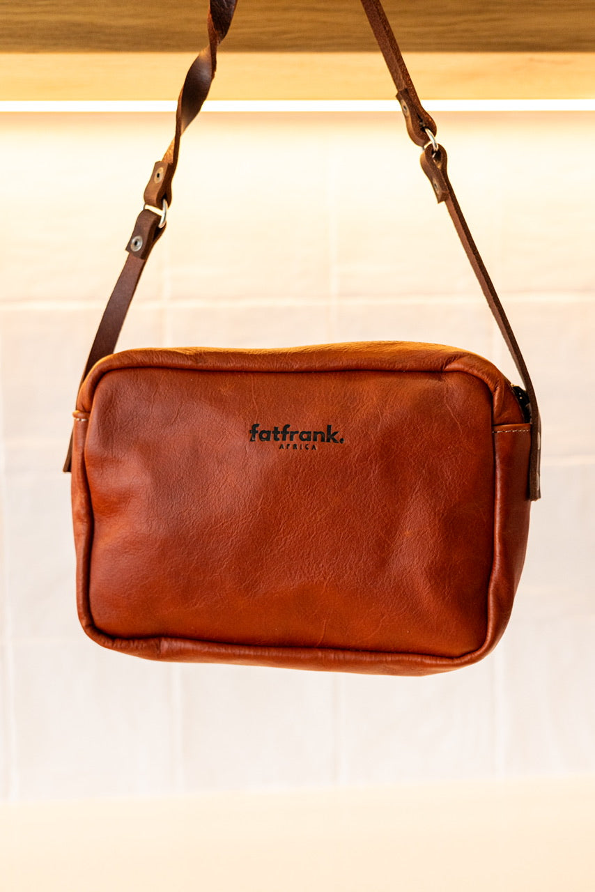 SO SLING HANDBAG CHERRY