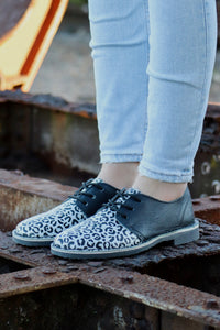 Silver Leopard Print Veldskoen