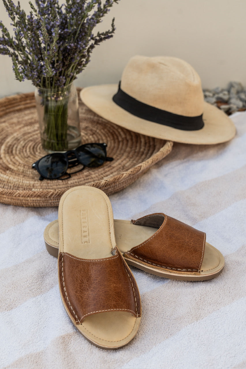 Vamp Sandal Toffee