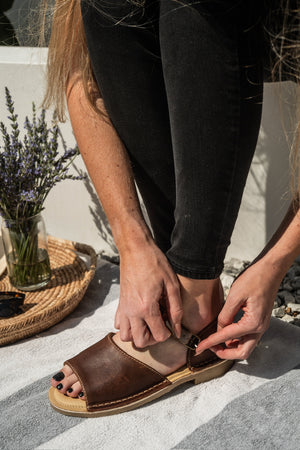 Vamp Strap Sandal Brown