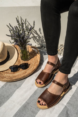 Vamp Strap Sandal Brown