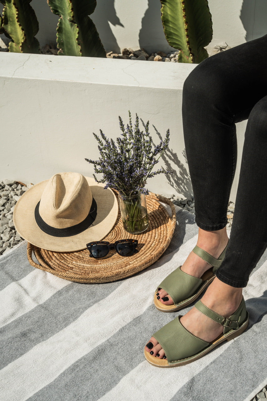 Vamp Strap Sandal Olive