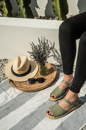 Vamp Strap Sandal Olive