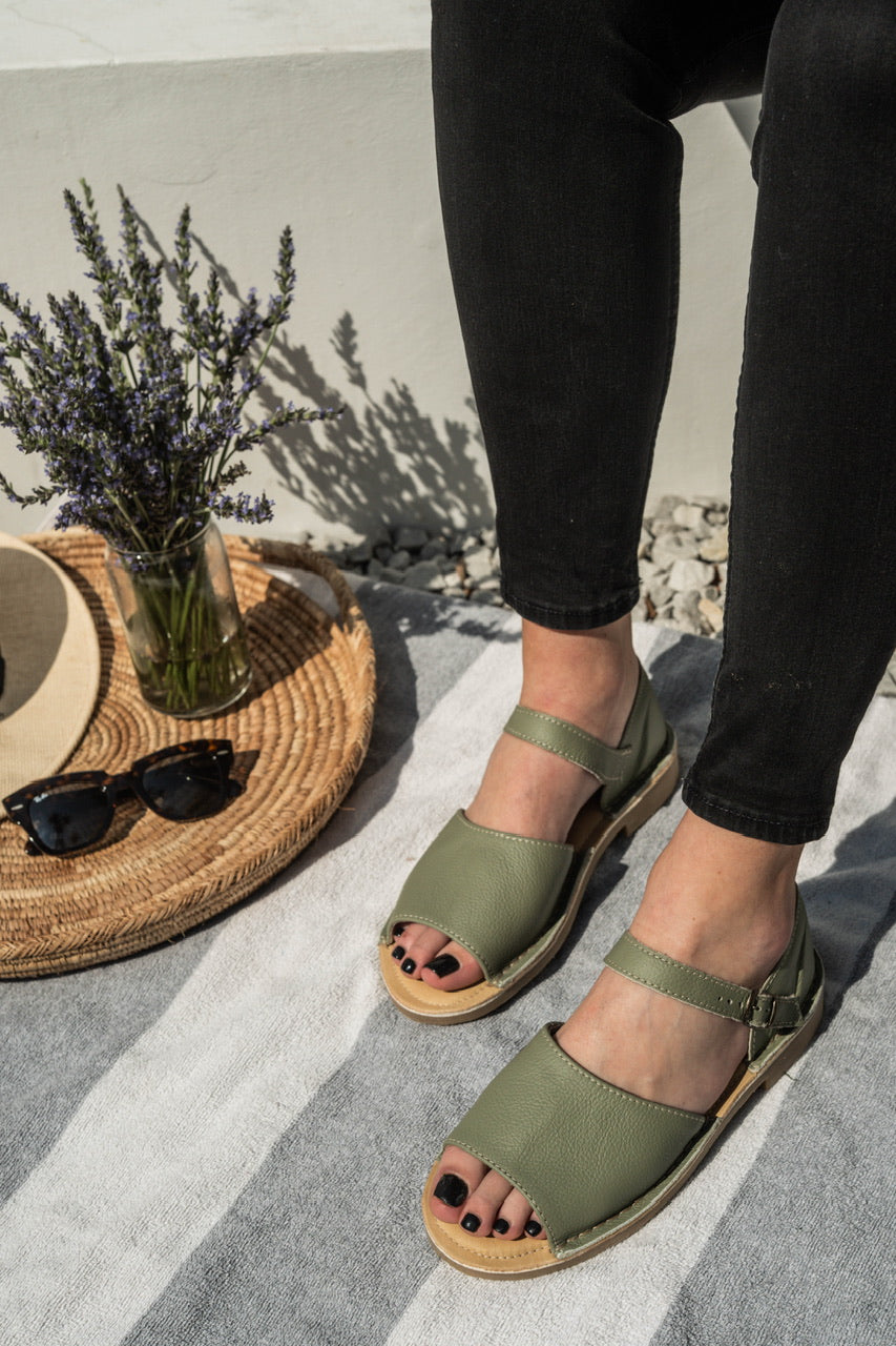 Vamp Strap Sandal Olive