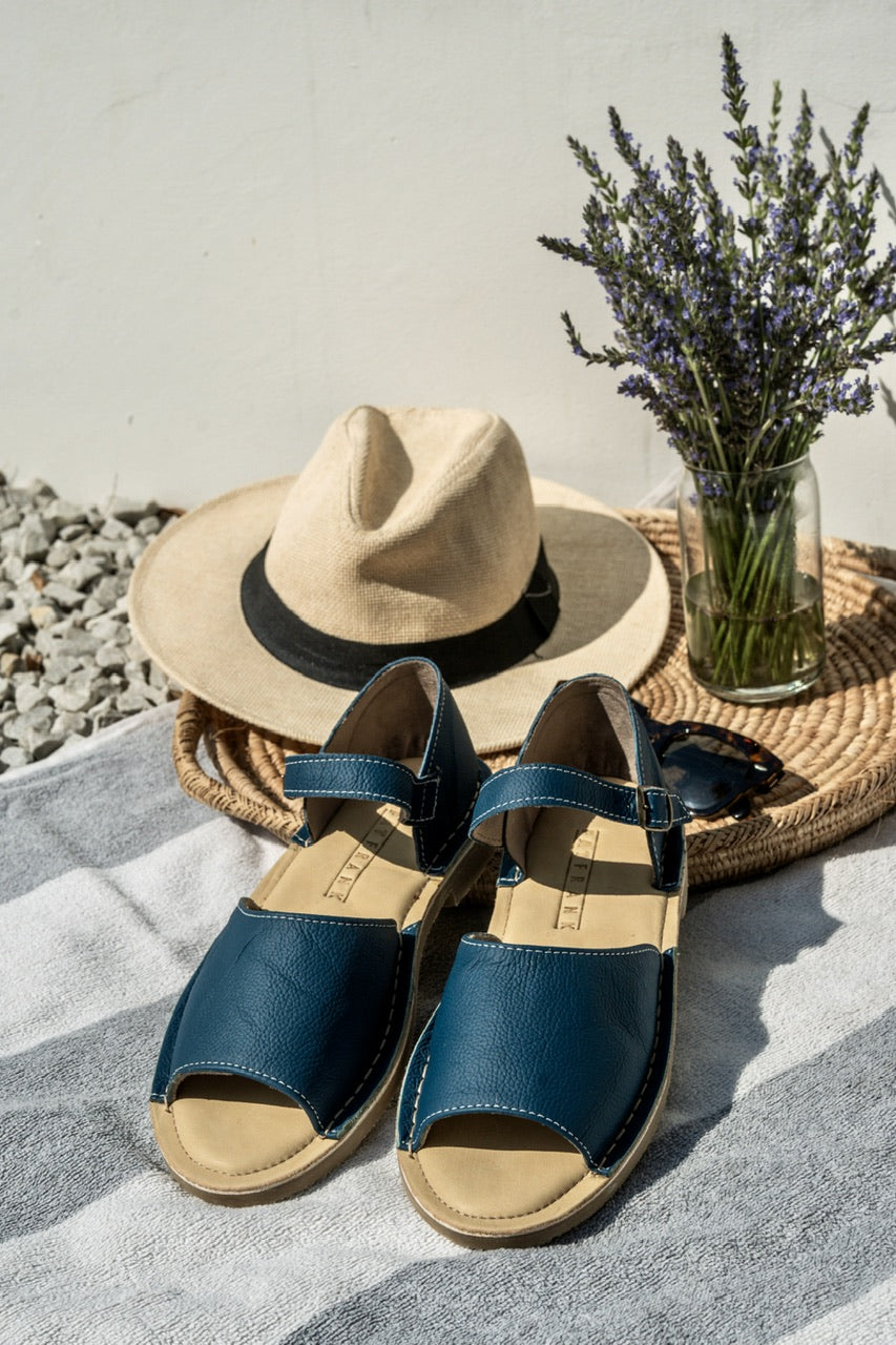 Vamp Strap Sandal Ocean