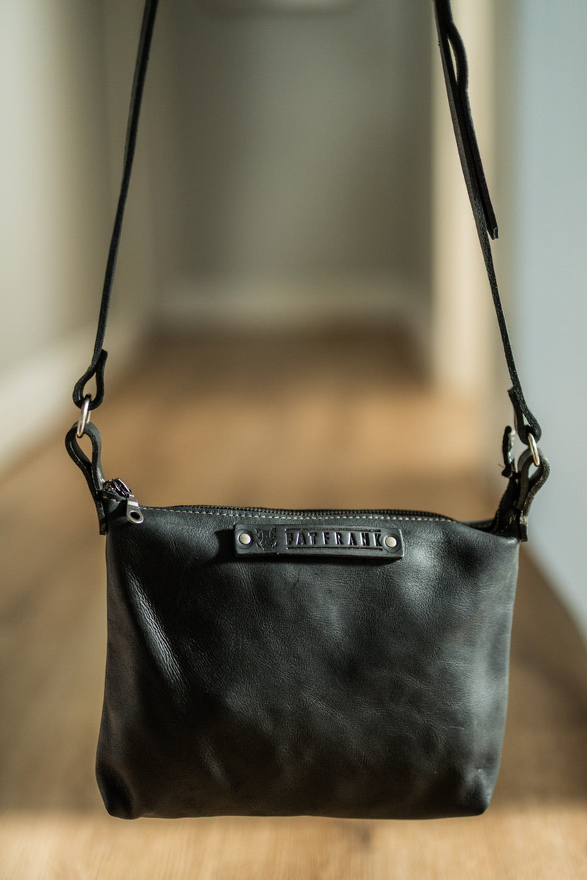 LARGE SQUARE SLING HANDBAG BLACK